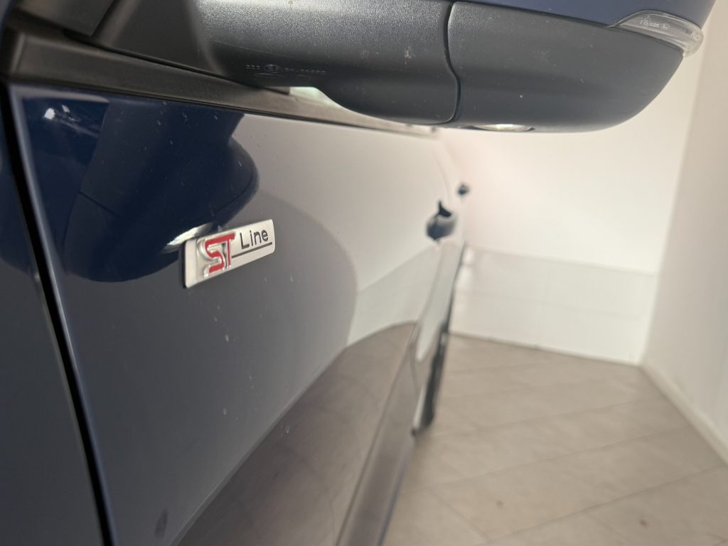FORD Kuga 2.5 Full Hybrid 190 CV CVT 2WD ST-Line X - 10