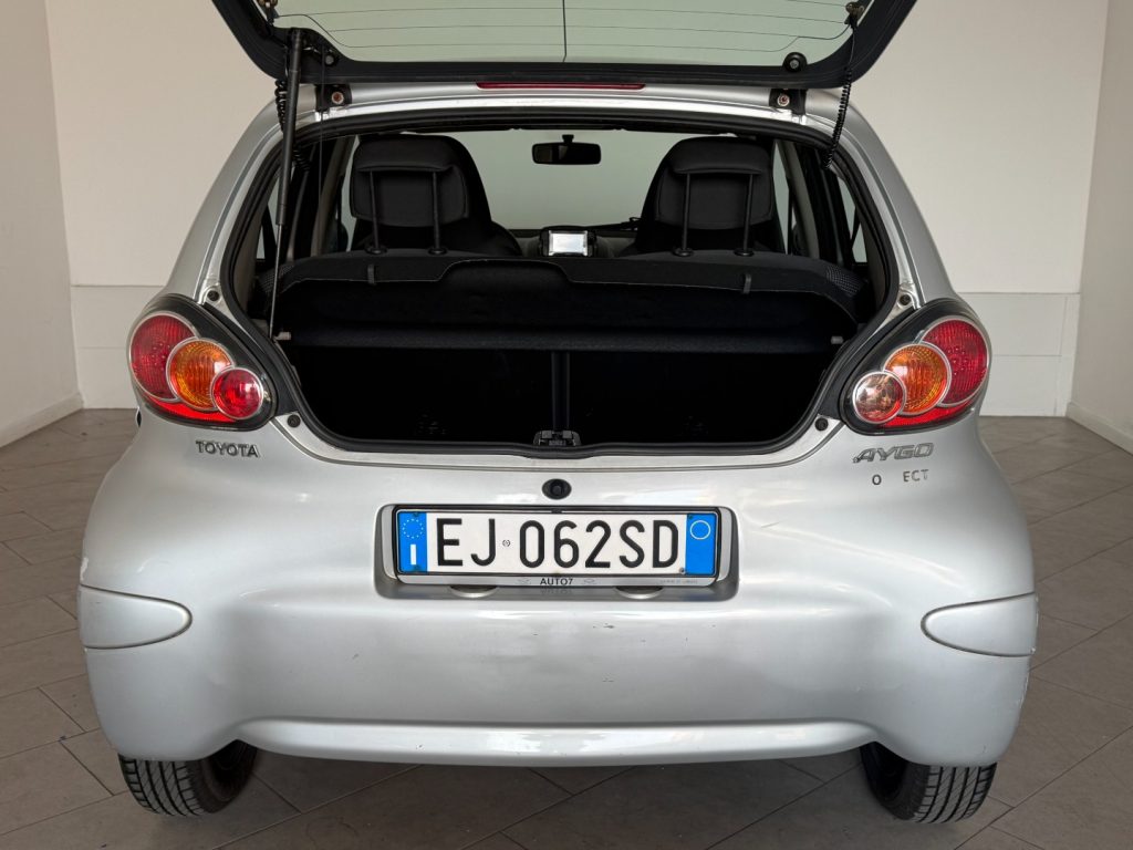TOYOTA Aygo 1.0 12V VVT-i 5 porte Deep Ocean Connect - 7
