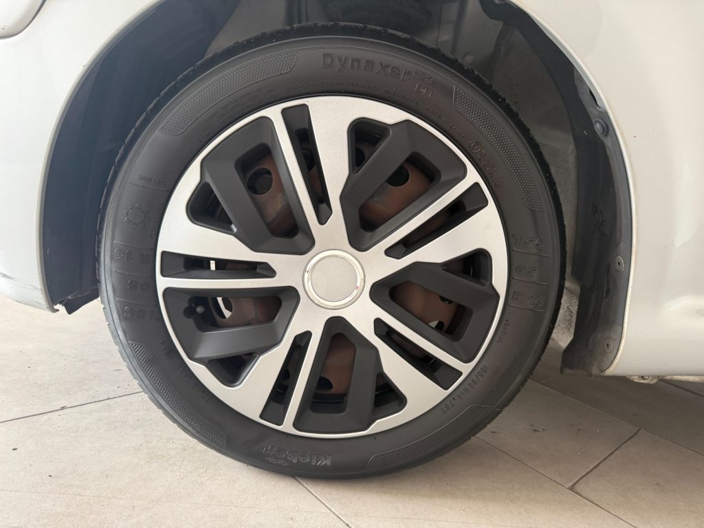 TOYOTA Aygo 1.0 12V VVT-i 5 porte Deep Ocean Connect - 16