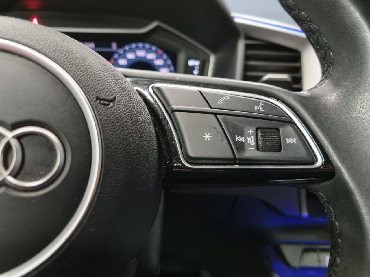 AUDI A1 SPB 30 TFSI S tronic Identity Black - 12