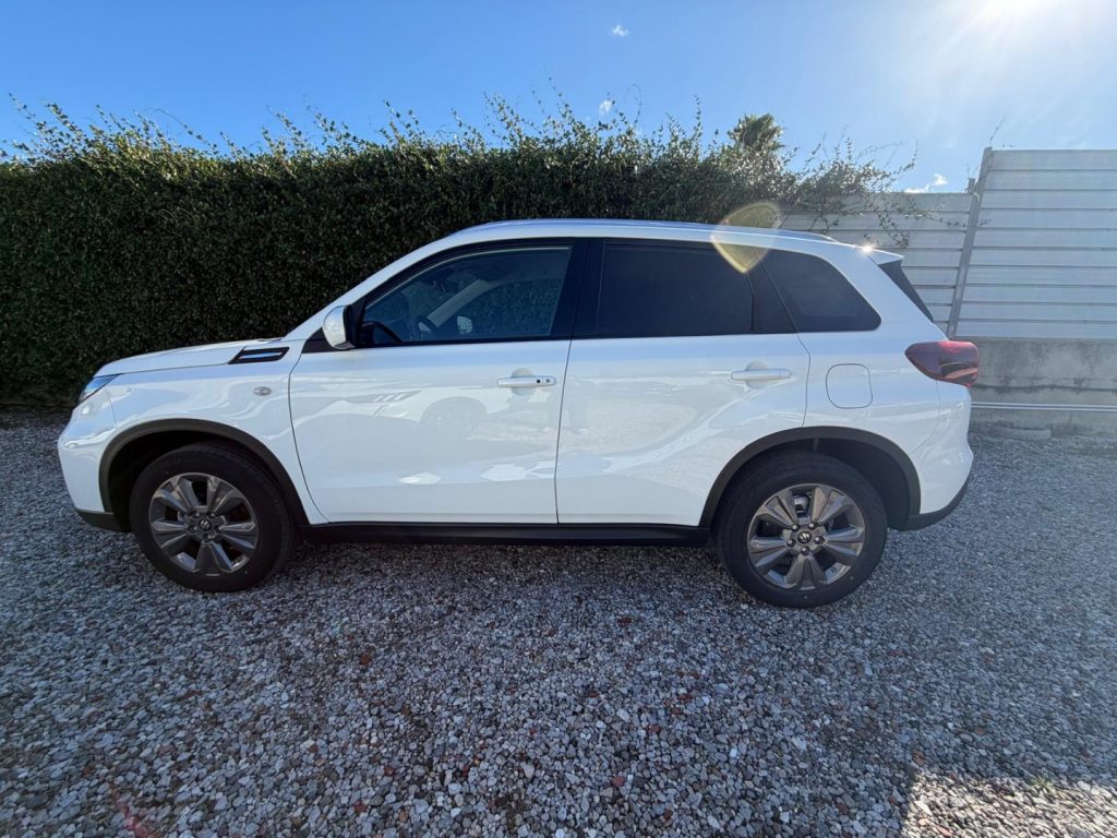 SUZUKI Vitara 1.4 Hybrid Cool+ - 12
