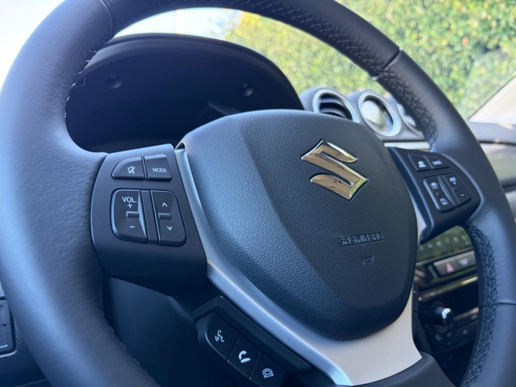 SUZUKI Vitara 1.4 Hybrid Cool+ - 17