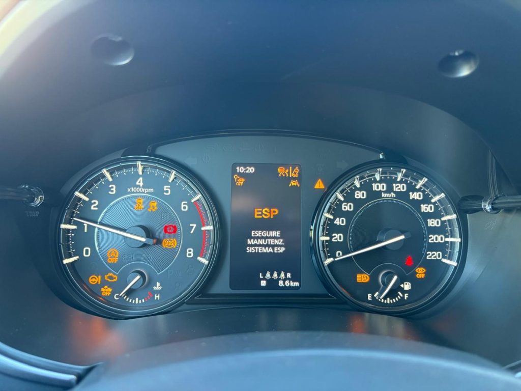 SUZUKI Vitara 1.4 Hybrid Cool+ - 18