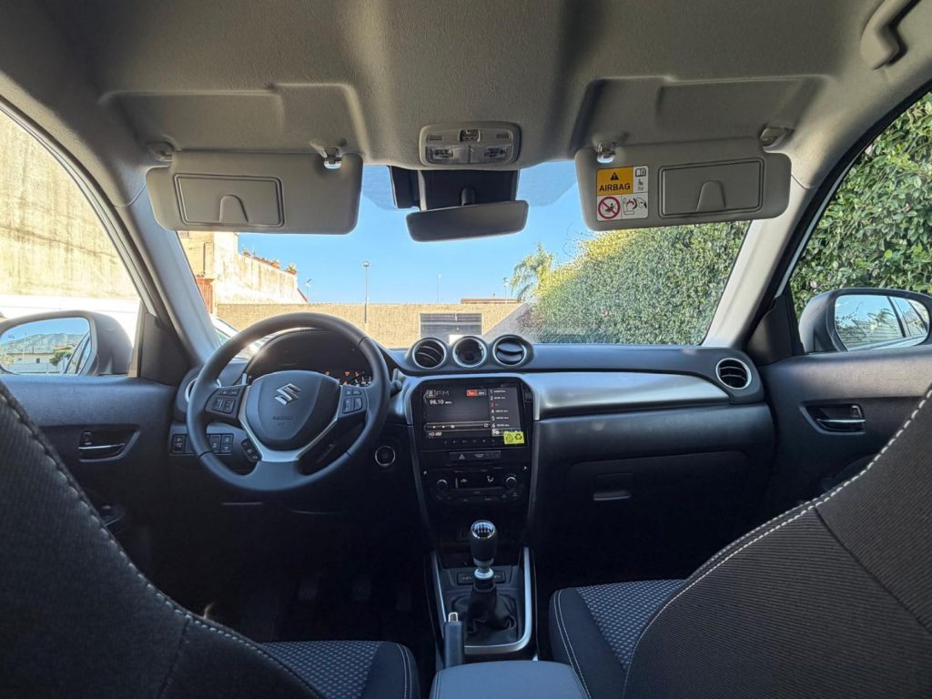 SUZUKI Vitara 1.4 Hybrid Cool+ - 24