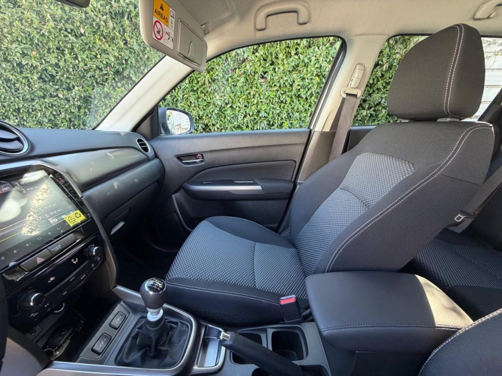 SUZUKI Vitara 1.4 Hybrid Cool+ - 25
