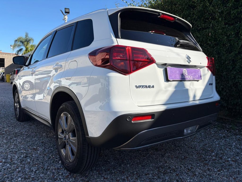 SUZUKI Vitara 1.4 Hybrid Cool+ - 29