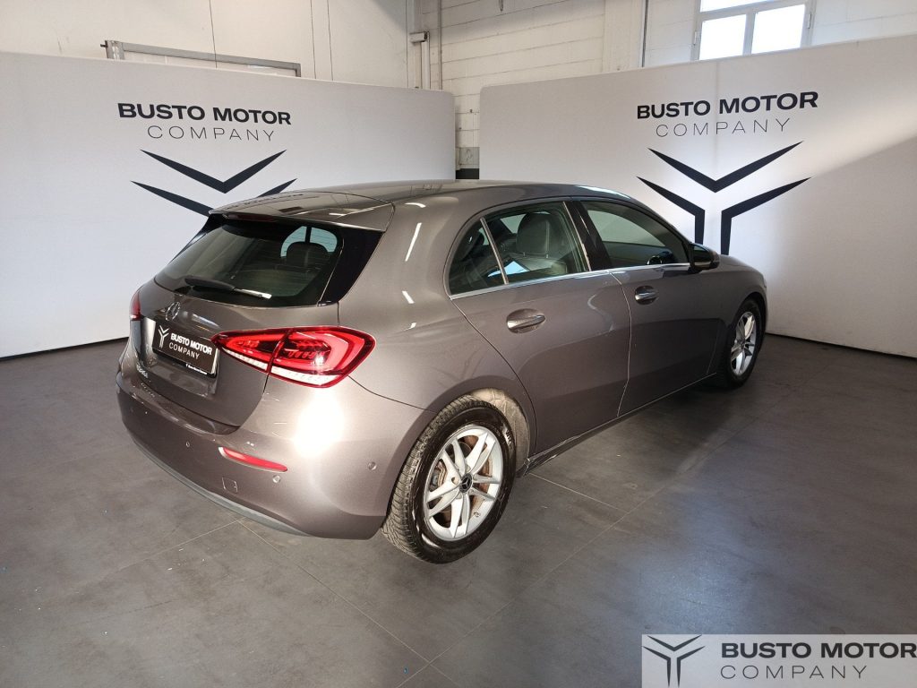 MERCEDES-BENZ A 180 A 180 d Sport auto - 4