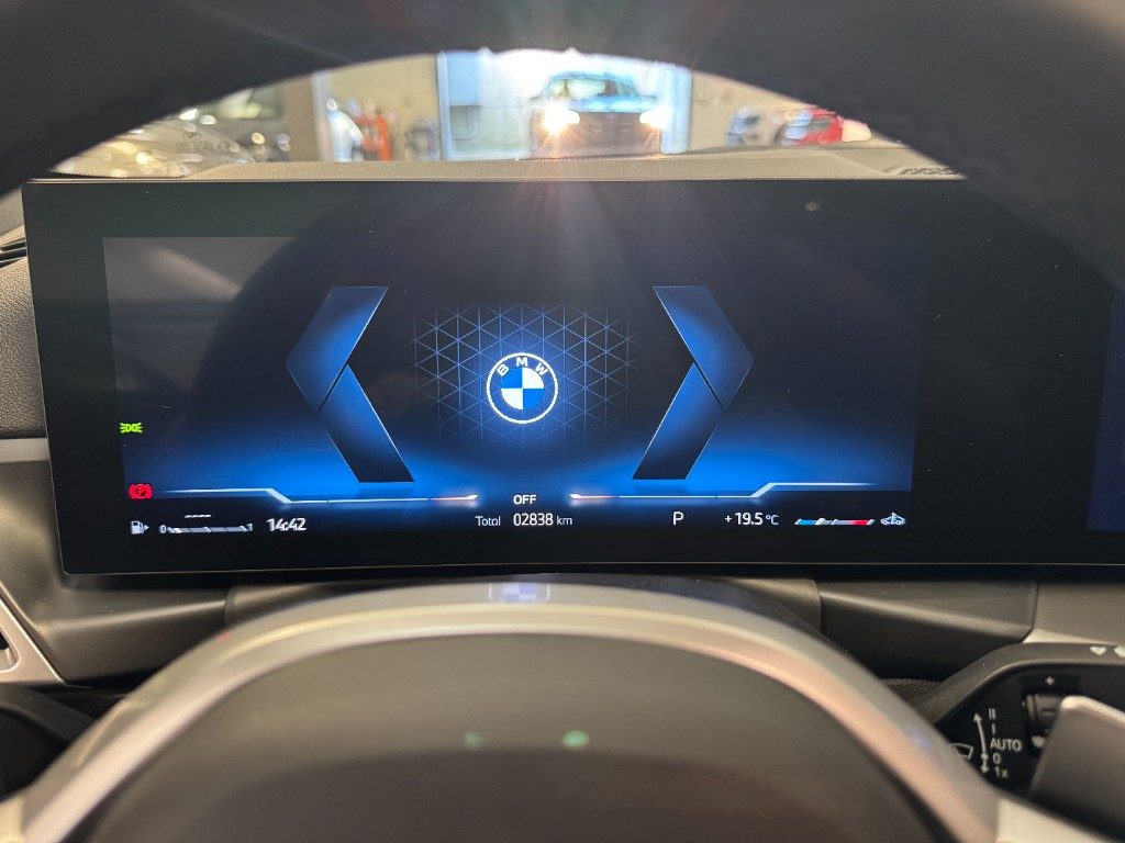 BMW 220 i Coupé MSPORT-SOLO 2.800KM!- - 23