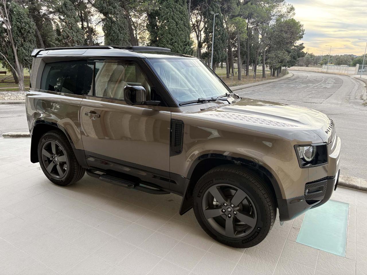 LAND ROVER Defender 90 3.0D I6 250 CV AWD Auto X-Dynamic HSE. - 3