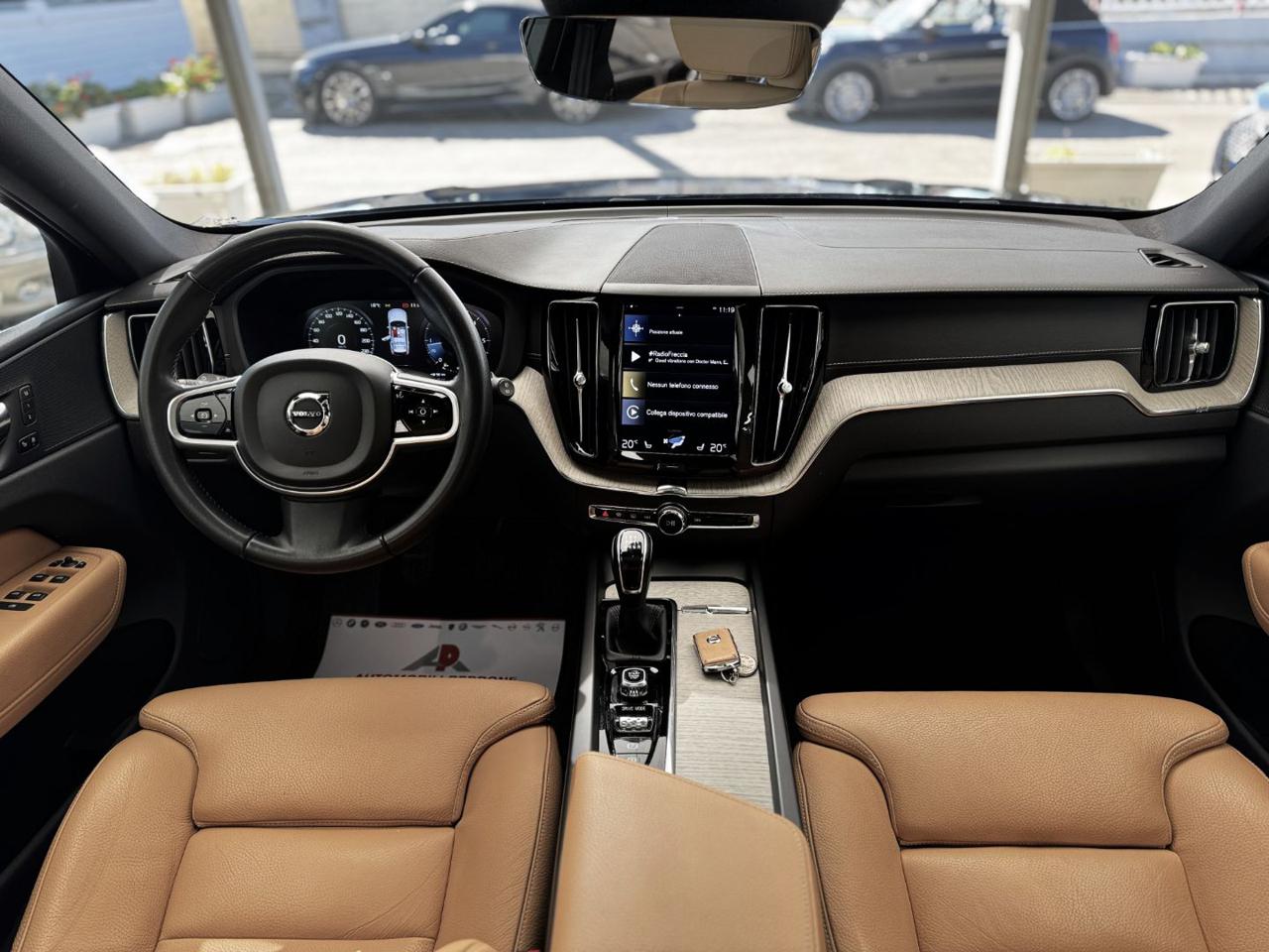 VOLVO XC60 D4 Inscription (Tetto/Pelle Cognac/Led) - 7