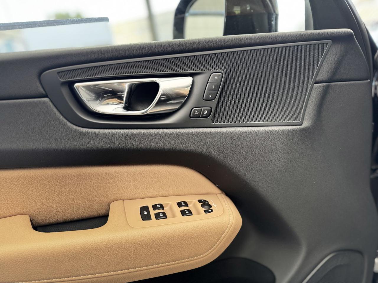 VOLVO XC60 D4 Inscription (Tetto/Pelle Cognac/Led) - 20