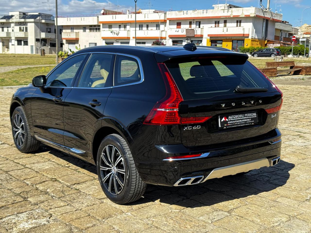 VOLVO XC60 D4 Inscription (Tetto/Pelle Cognac/Led) - 13