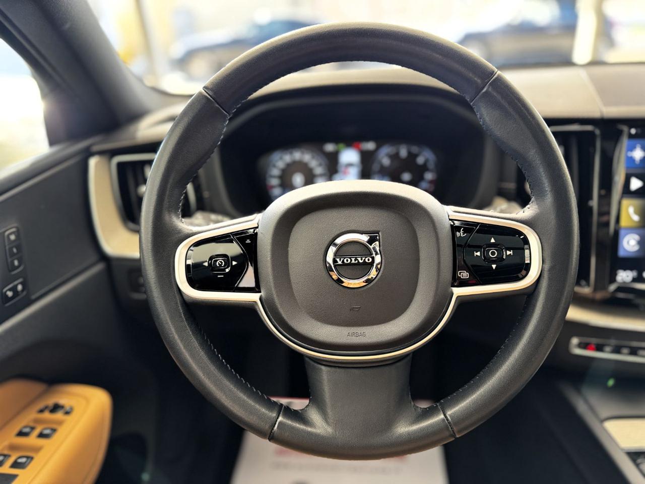 VOLVO XC60 D4 Inscription (Tetto/Pelle Cognac/Led) - 22