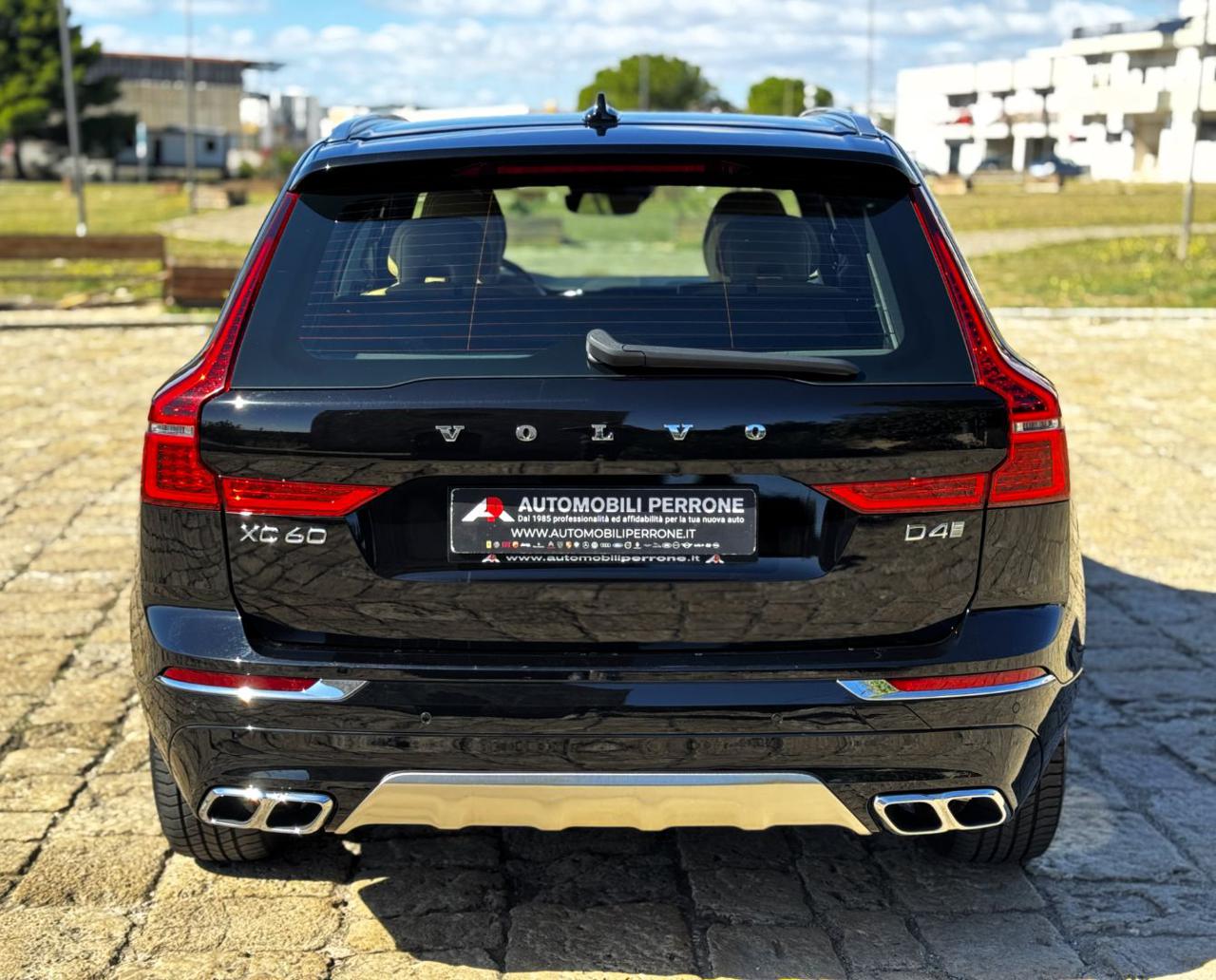 VOLVO XC60 D4 Inscription (Tetto/Pelle Cognac/Led) - 14