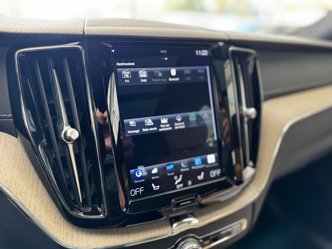 VOLVO XC60 D4 Inscription (Tetto/Pelle Cognac/Led) - 25