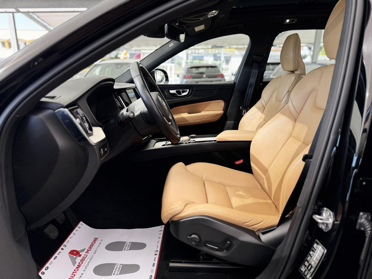 VOLVO XC60 D4 Inscription (Tetto/Pelle Cognac/Led) - 6