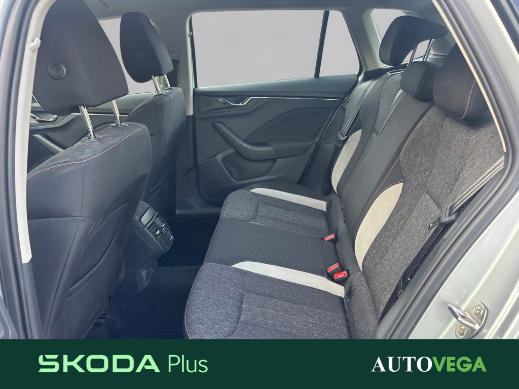 SKODA Kamiq 1.0 tsi black dots 110cv dsg - 12