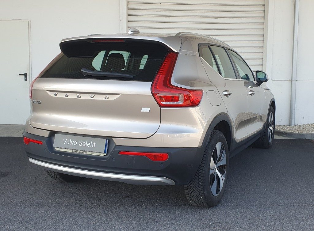 VOLVO XC40 T4 Recharge Plug-in Hybrid automatico Core - Foto 2