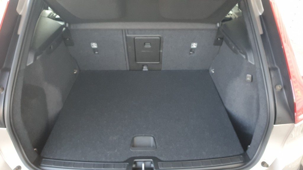 VOLVO XC40 T4 Recharge Plug-in Hybrid automatico Core - Grid Foto 15