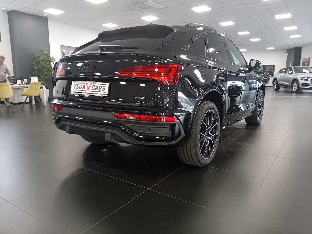 Clicca per ingrandire Q5 - SPB 40 TDI Mhevquattro S tronic S line BLACK PACK