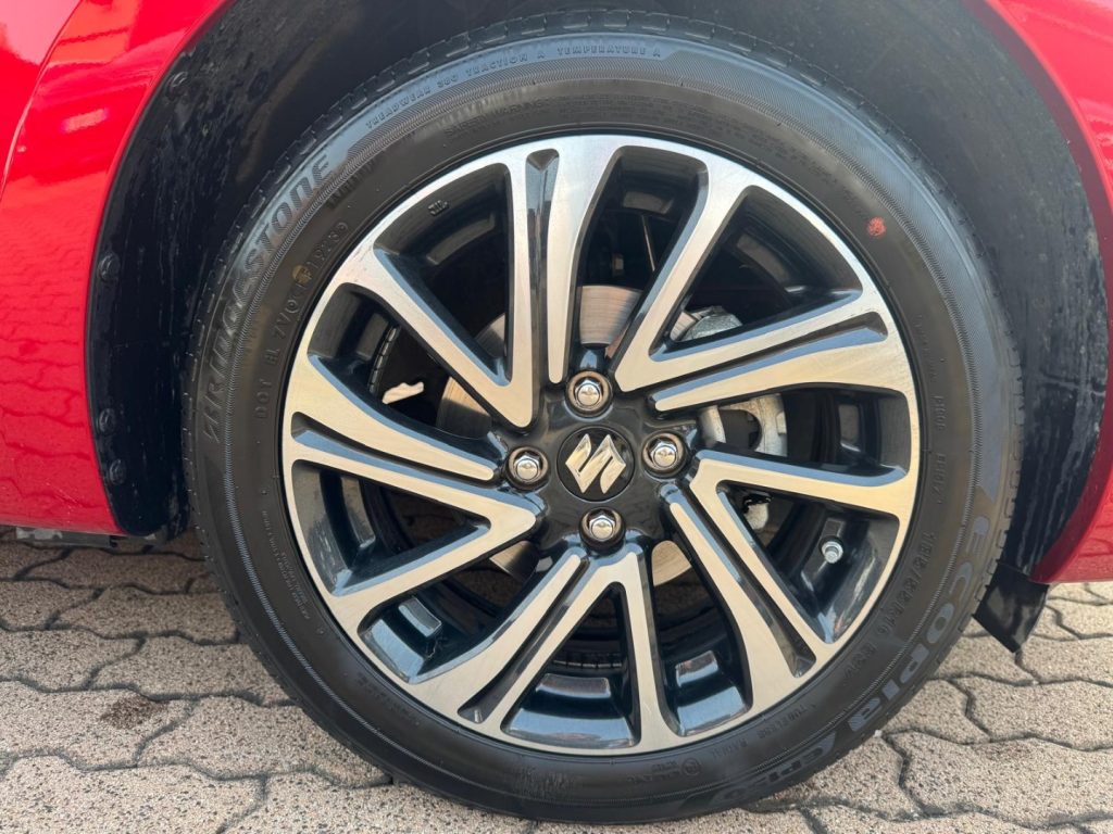 SUZUKI Swift 1.2 Hybrid CVT Top - 22