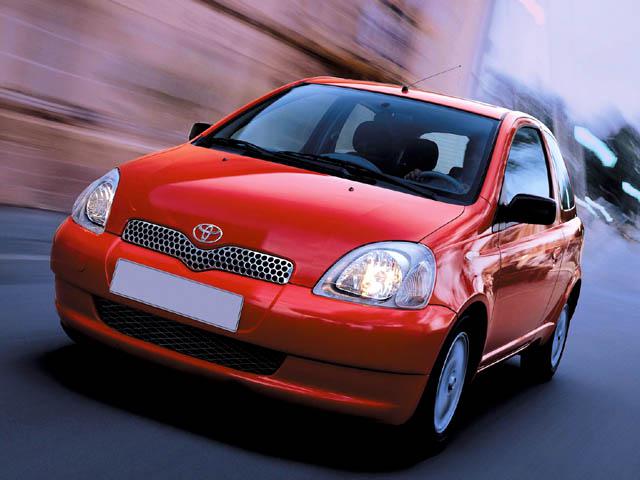 TOYOTA Yaris Blu metallizzato