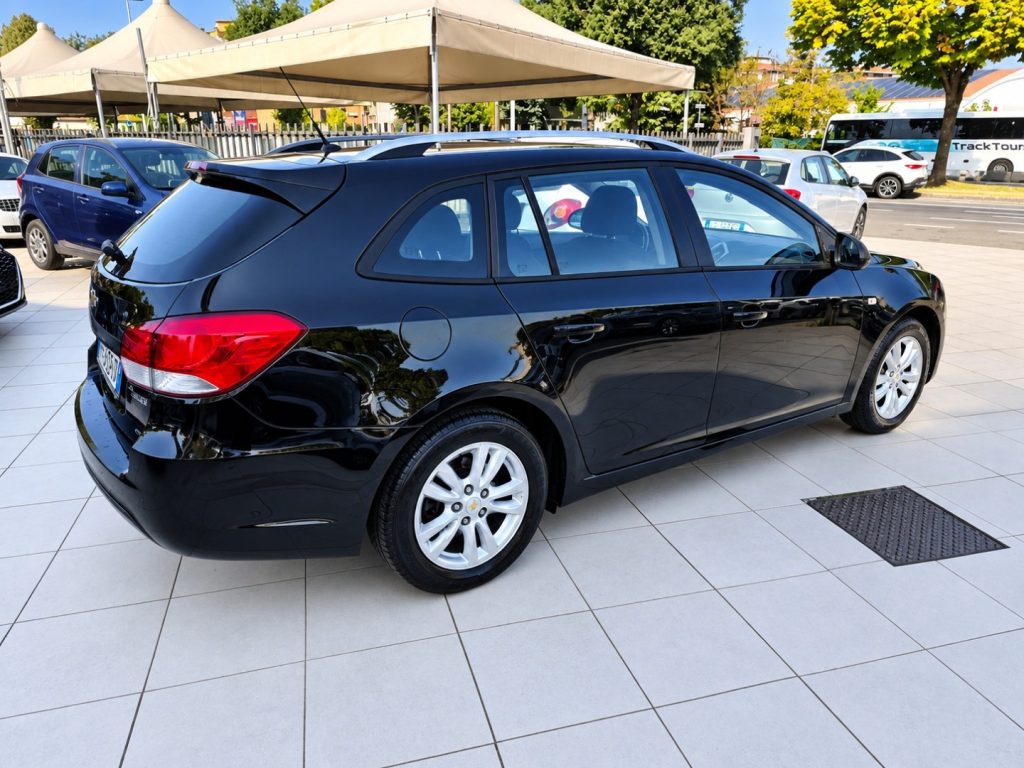 CHEVROLET Cruze 1.7 Diesel Station Wagon LTZ MyLink - 4