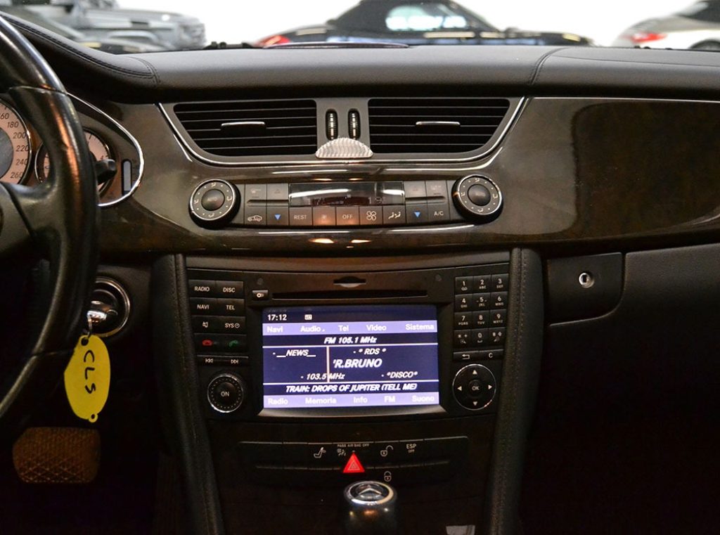 MERCEDES-BENZ CLS 320 CDI Tetto - Pelle - Navi - Cerchi 18 - Xenon - 7
