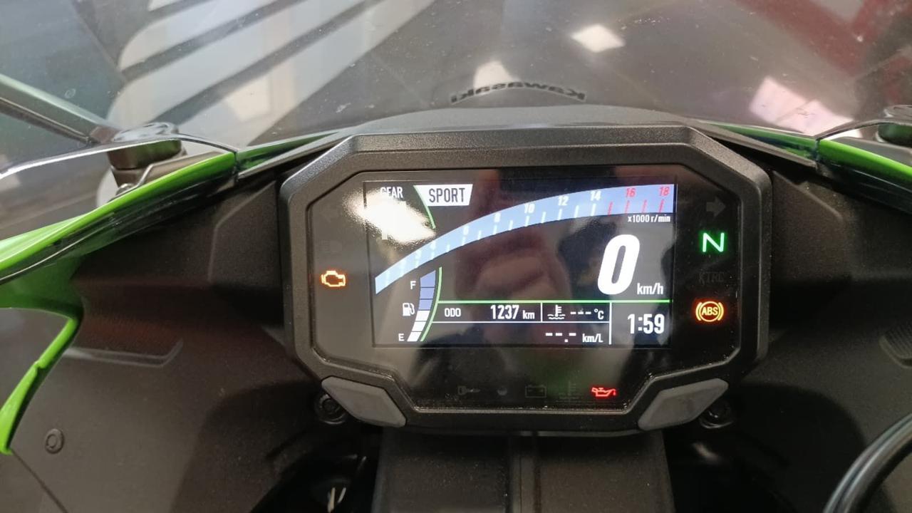 KAWASAKI Ninja 636 ZX-6R Standard - 3