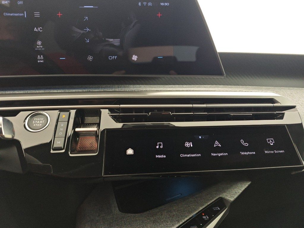 PEUGEOT 3008 Hybrid 145 e-DCS6 Allure - 5