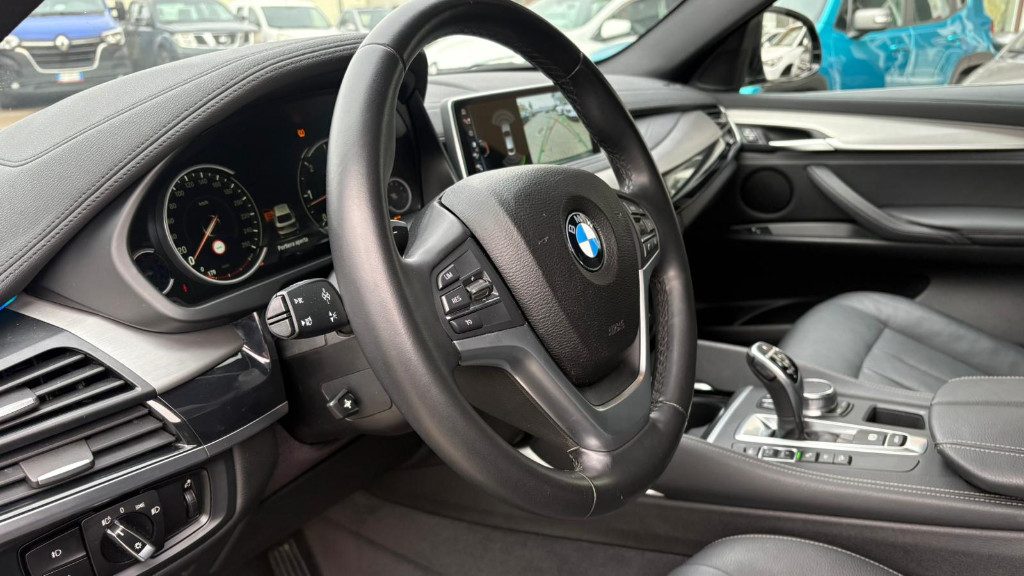 BMW X6 xDrive30d 249CV Extravagance - 12