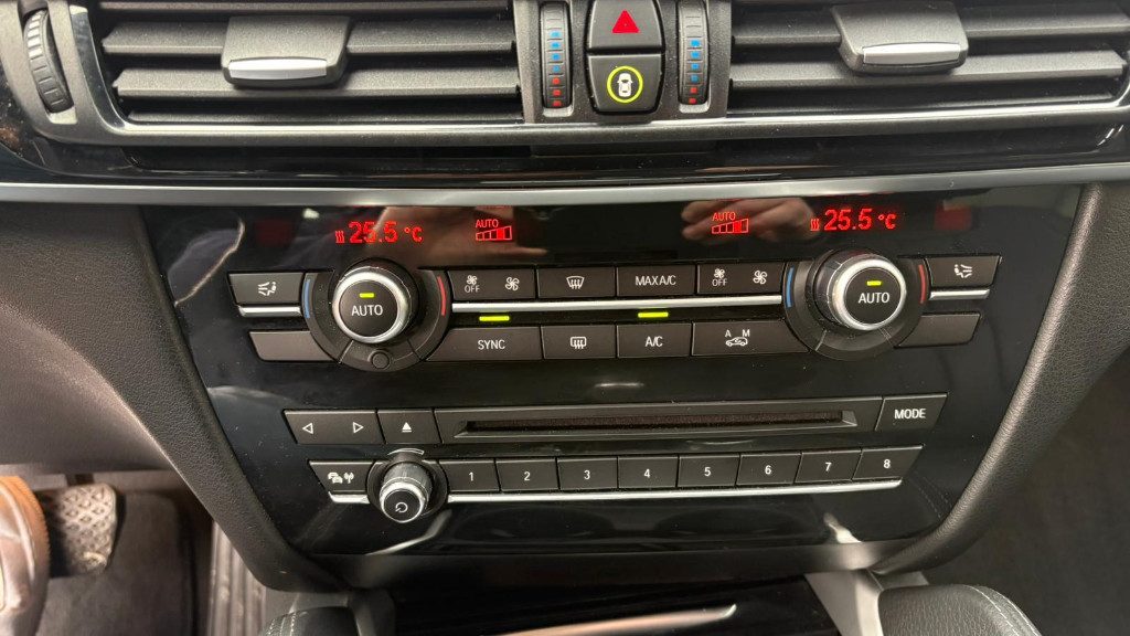 BMW X6 xDrive30d 249CV Extravagance - 19