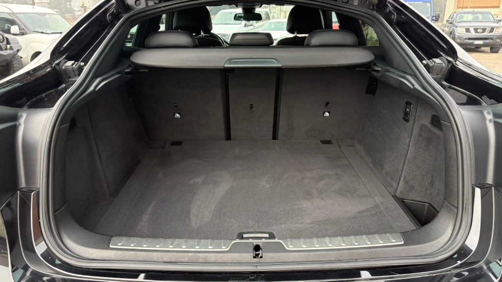 BMW X6 xDrive30d 249CV Extravagance - 23