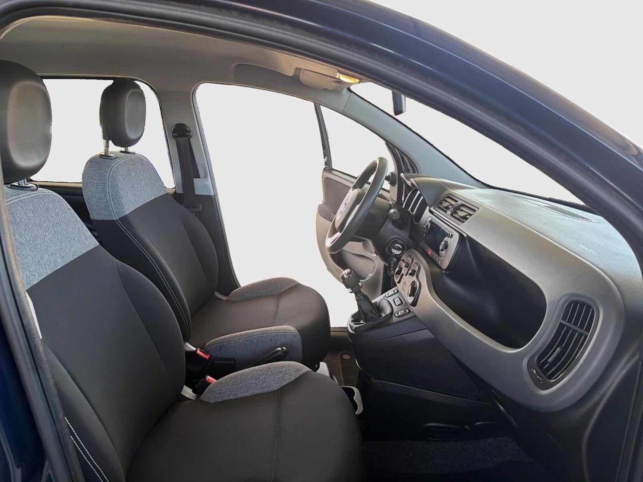 FIAT Panda 1.0 FireFly S&S Hybrid 6 Marce Euro 6D - 13