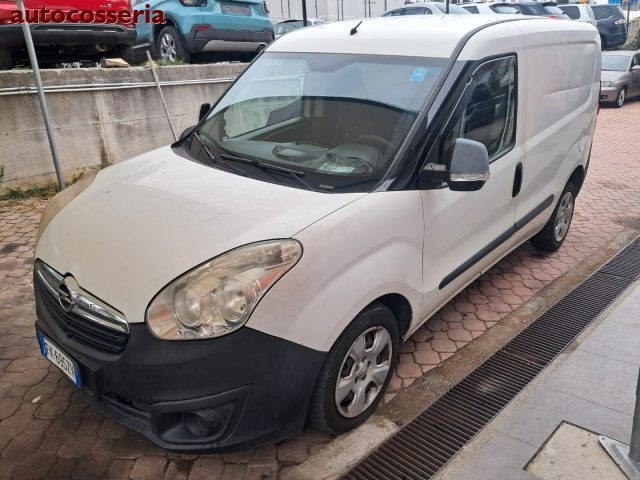 OPEL Combo Bianco pastello