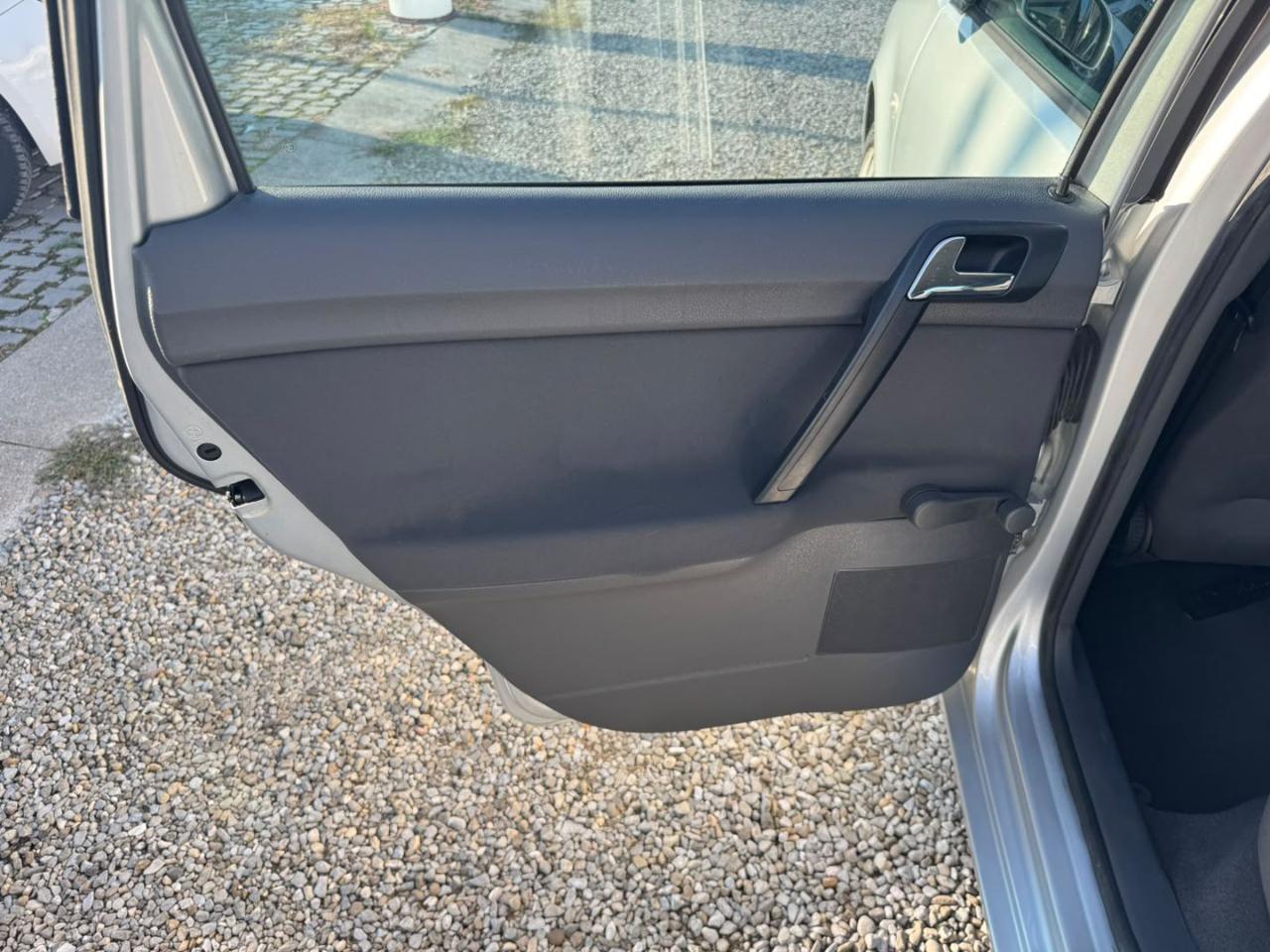 VOLKSWAGEN Polo 1.4 16V 5p. Trendline - 12