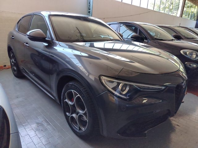 ALFA ROMEO Stelvio — foto 4 di 21