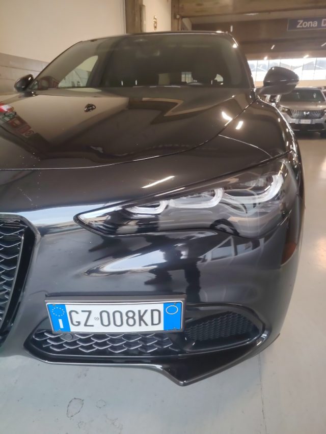 ALFA ROMEO Stelvio — foto 10 di 17