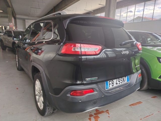 JEEP Cherokee — foto 3 di 24