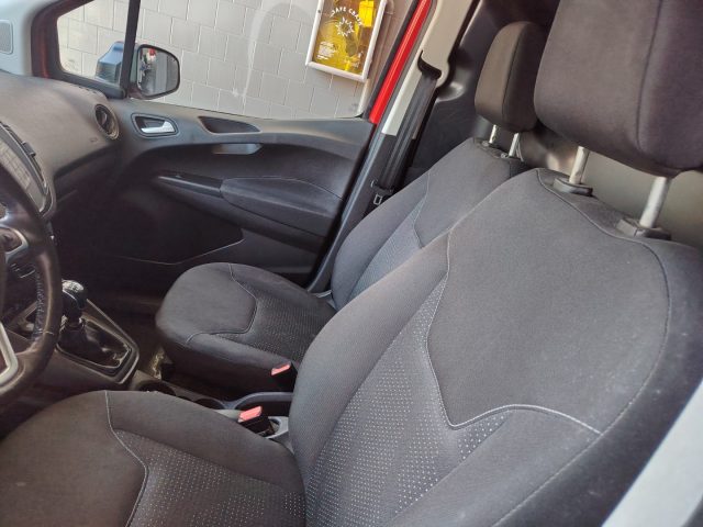 FORD Transit Courier — foto 11 di 20