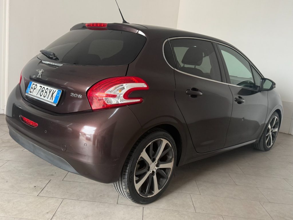 PEUGEOT 208 1.6 VTi 120CV 5p. Allure - 4