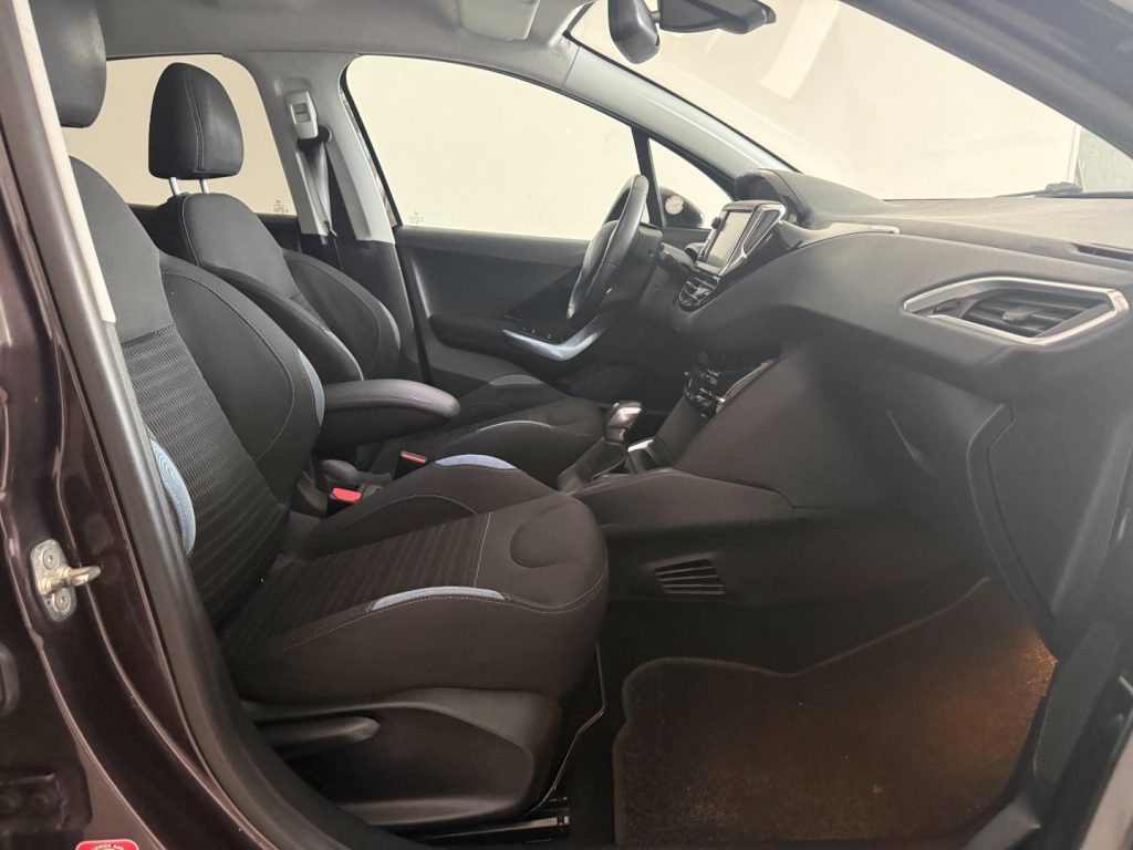 PEUGEOT 208 1.6 VTi 120CV 5p. Allure - 13