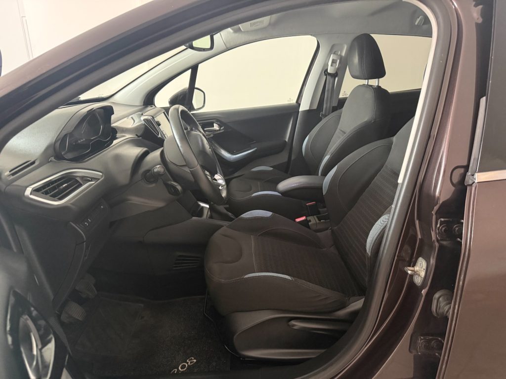 PEUGEOT 208 1.6 VTi 120CV 5p. Allure - 15