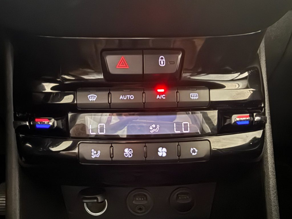 PEUGEOT 208 1.6 VTi 120CV 5p. Allure - 18