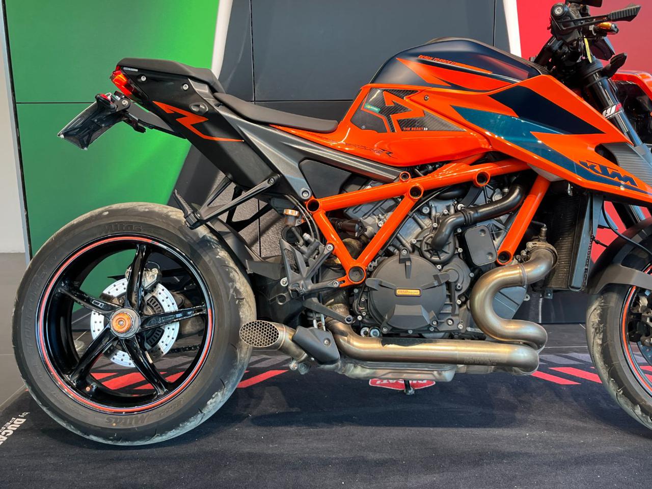 KTM 1290 Super Duke R R - 6