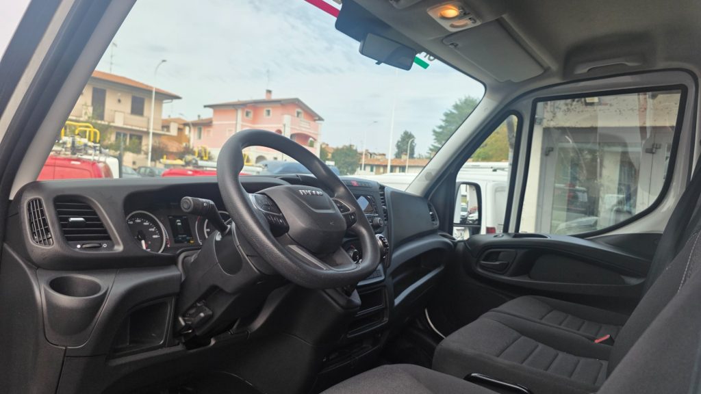 IVECO Daily 35S14N 3.0 CNG PL Furgonato Boxato Metano - 9