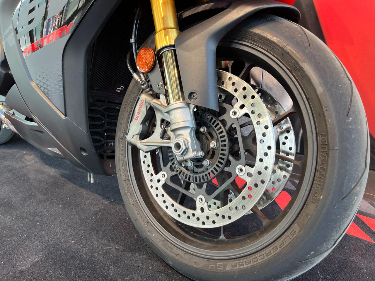 APRILIA RSV4 Factory FACTORY - 3