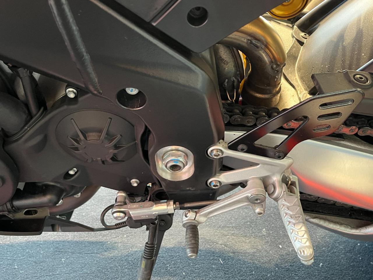 APRILIA RSV4 Factory FACTORY - 8