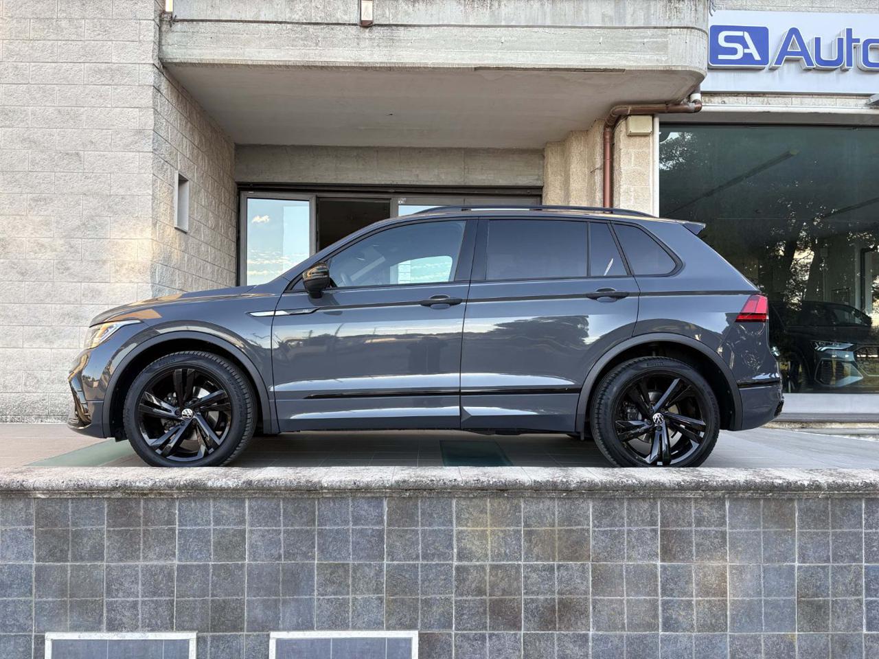 VOLKSWAGEN Tiguan 2.0 TDI 150 CV SCR DSG R-Line - 8