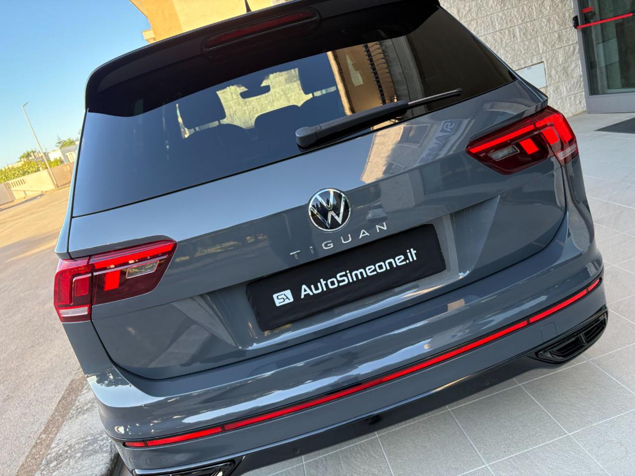 VOLKSWAGEN Tiguan 2.0 TDI 150 CV SCR DSG R-Line - 35